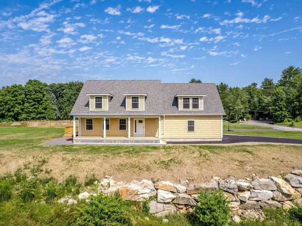 7 Hayfield Lane, Windham, ME 04062