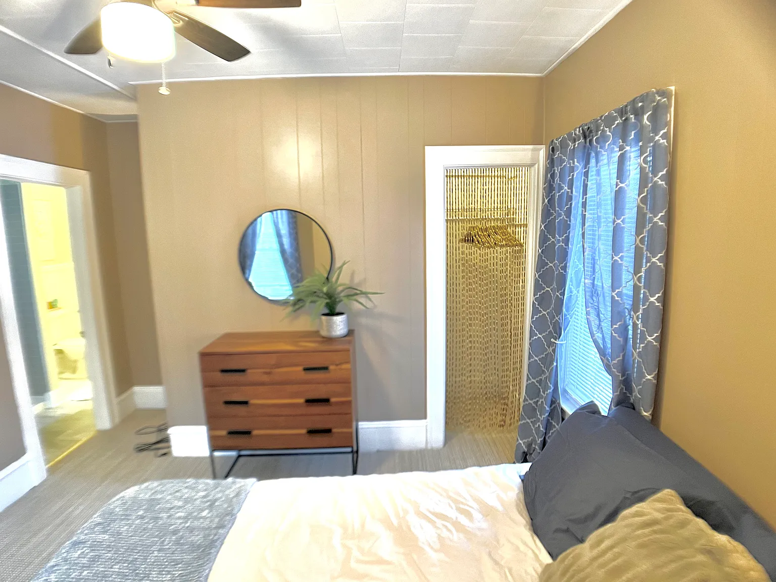 1 bed, 550 sqft, $1,800 — Photo 3