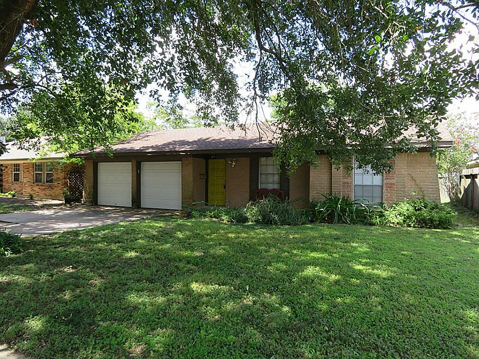 1st image of 817 Arbor Dr