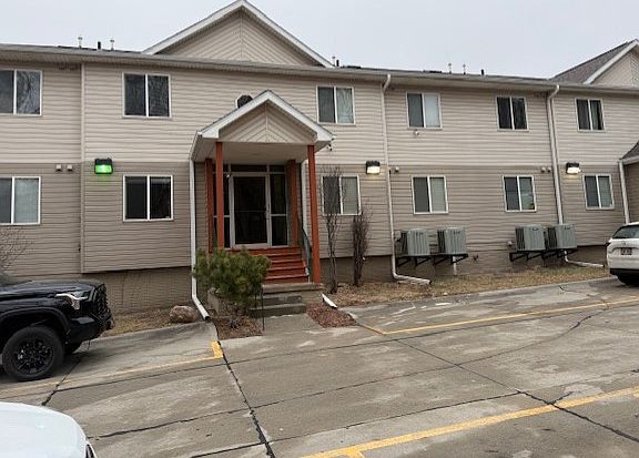 2nd image of 4404 S 16th St #2