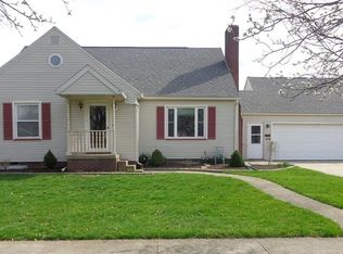 1011 N Crater Ave, Dover, OH