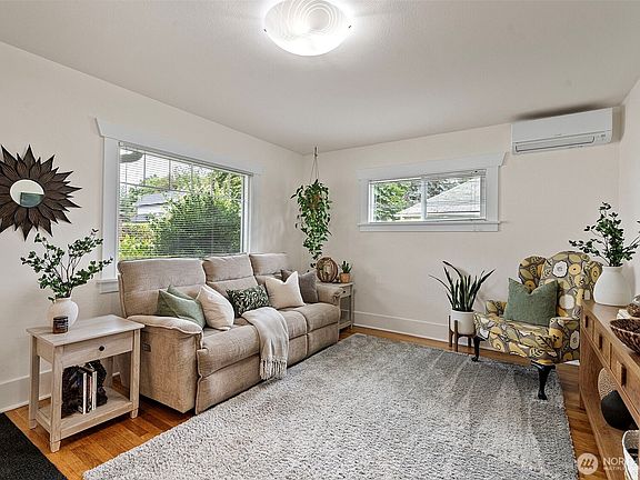 3rd image of 2521 S L Street
