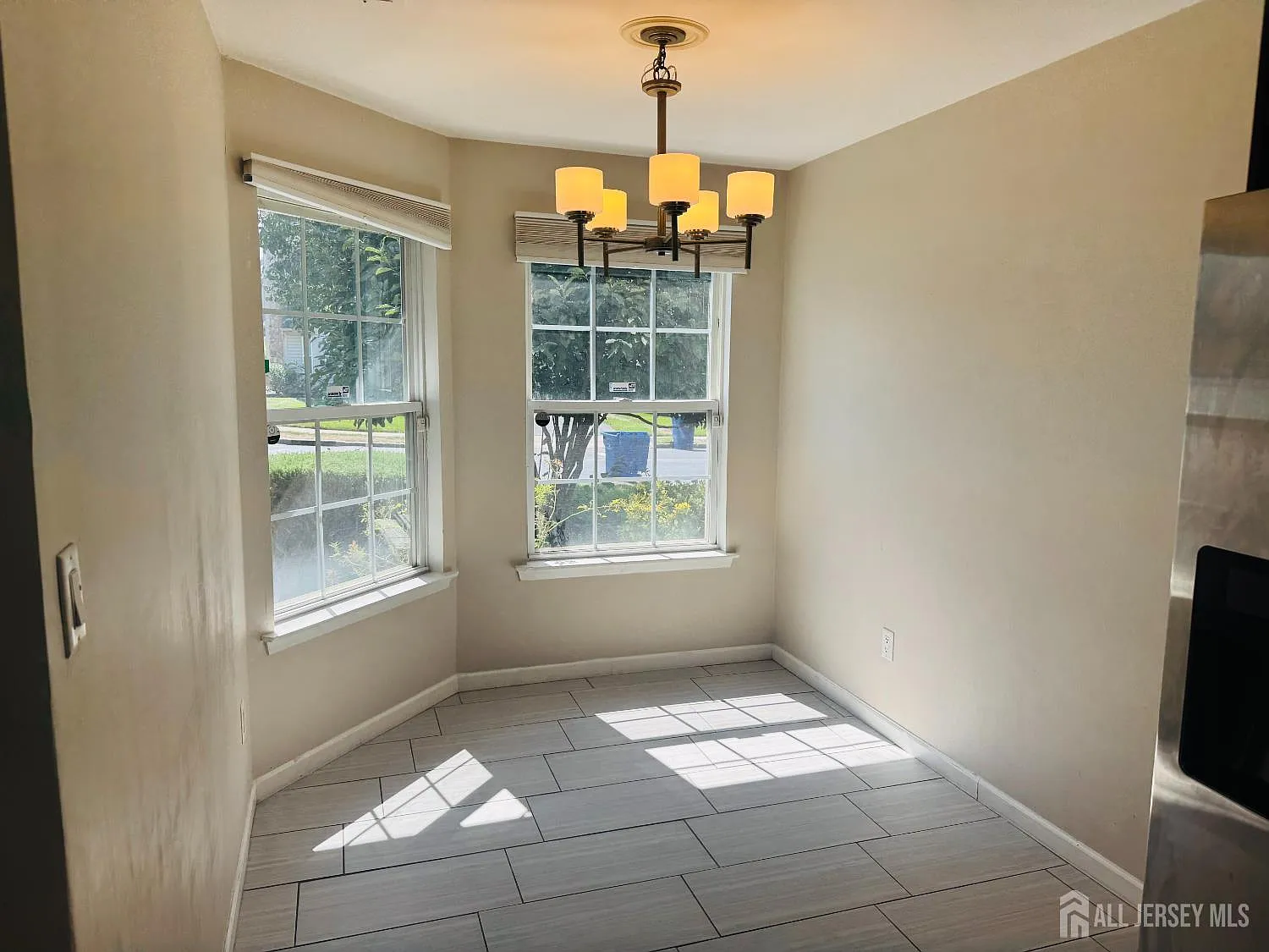 2 bed, 2.5 bath, 1267 sqft, $2,850 — Photo 4