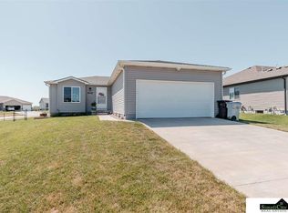 905 Hickory St, Hickman, NE 68372