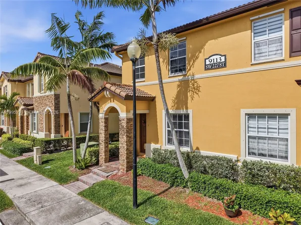 9113 SW 227th St Unit 1, Cutler Bay, FL 33190