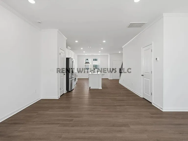 2307 Oakwood Meadows Ct — Photo 4