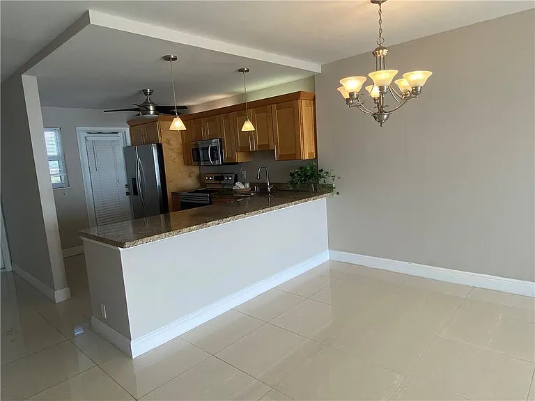 750 N Ocean Blvd #1009 — Photo 9