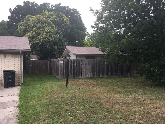 3rd image of 1313 Goode Dr