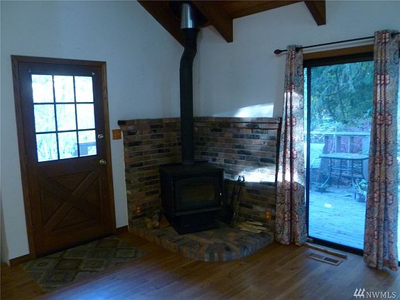 5th image of 2435 Crestridge Dr NW