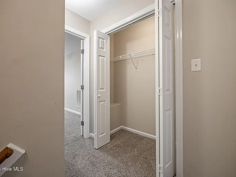 435 Northrop Pl — Photo 11
