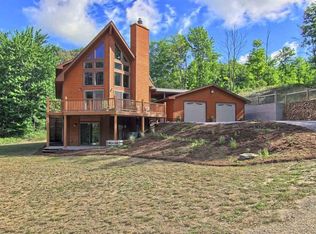 5218 Hanna Rd, Williamsburg, MI 49690