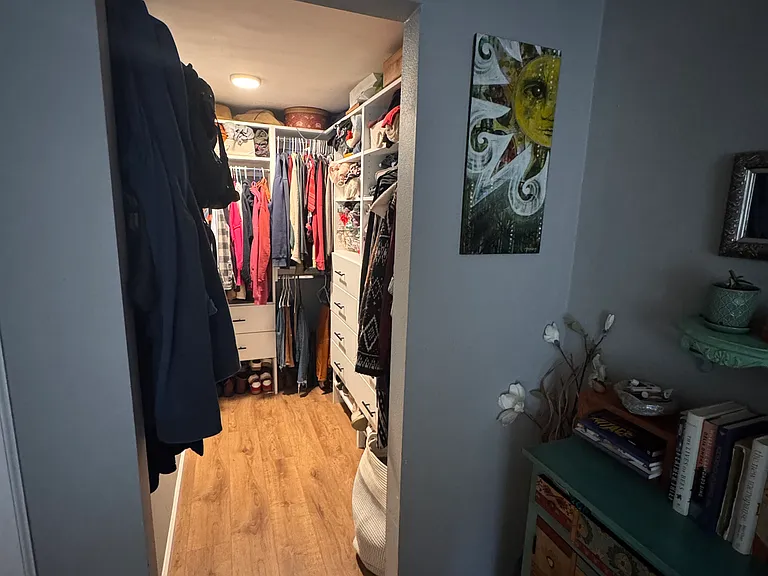 Walk-in closet