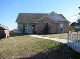 1754 Avenue F, Grand Prairie, TX 75051