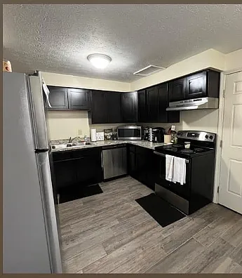 5 bed, 1500 sqft, $400 — Photo 4