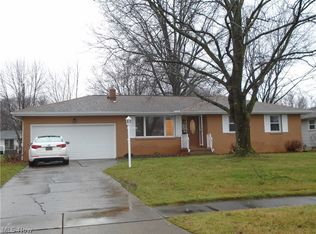 21 Midwood Cir, Youngstown, OH
