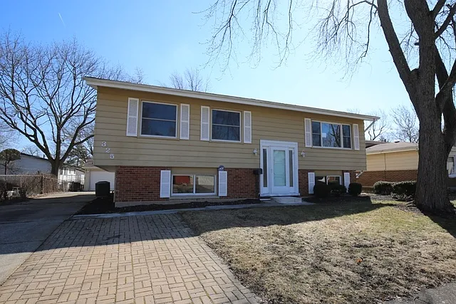 325 Jackson St photo 1