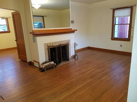 2nd image of 605 Glendale Ave