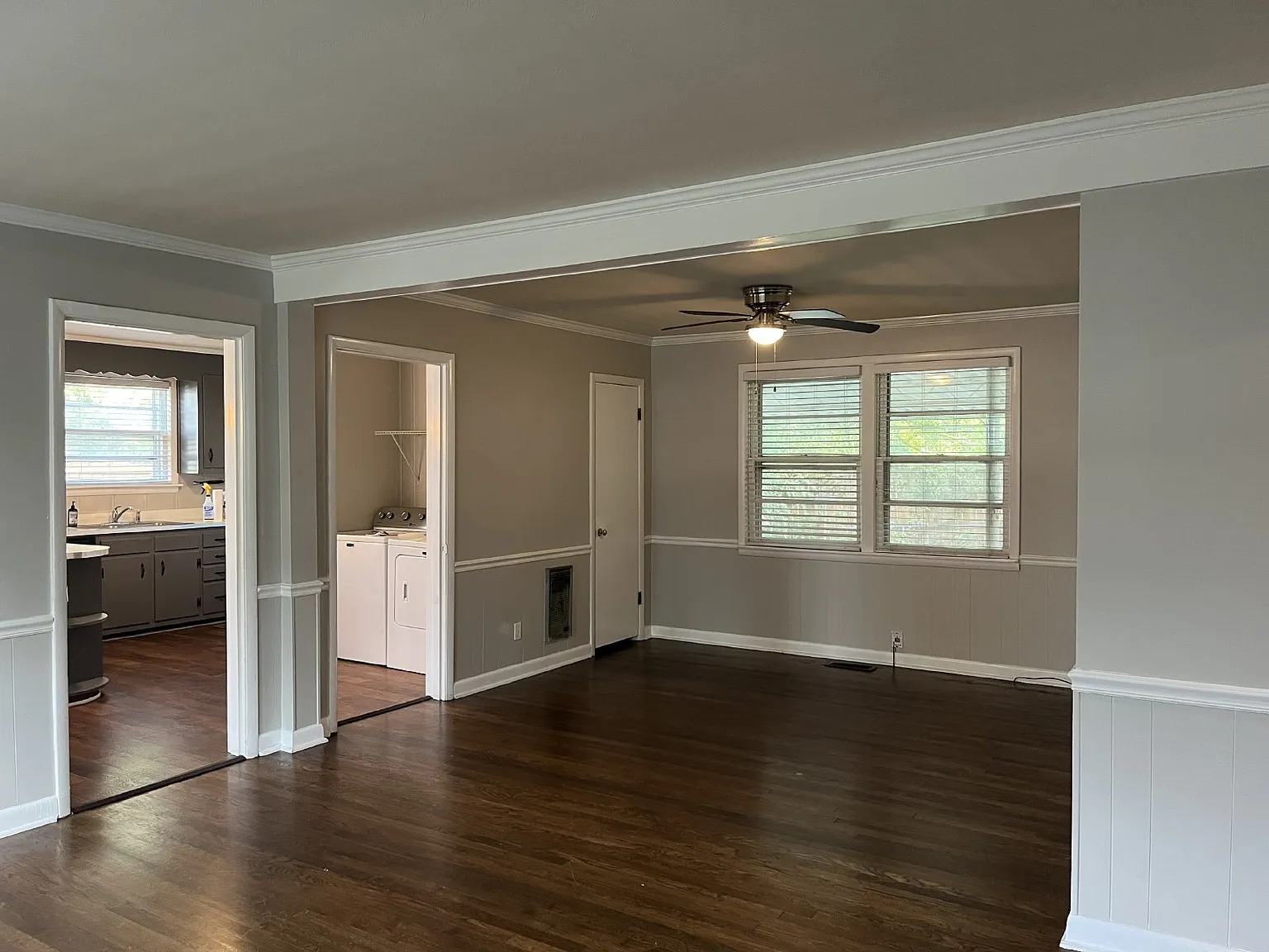 3 bed, 1.0 bath, 1412 sqft, $2,000 — Photo 3
