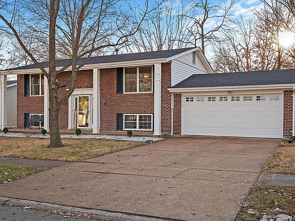 2nd image of 658 Lemonwood Dr