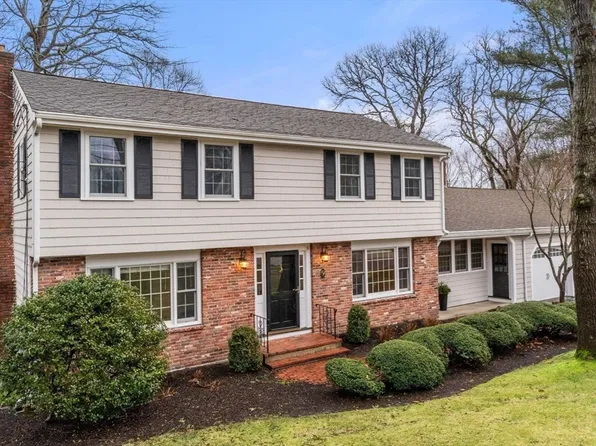 9 Ledgewood Dr, Cohasset, MA 02025