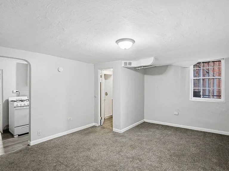 1325 Corona — Photo 38