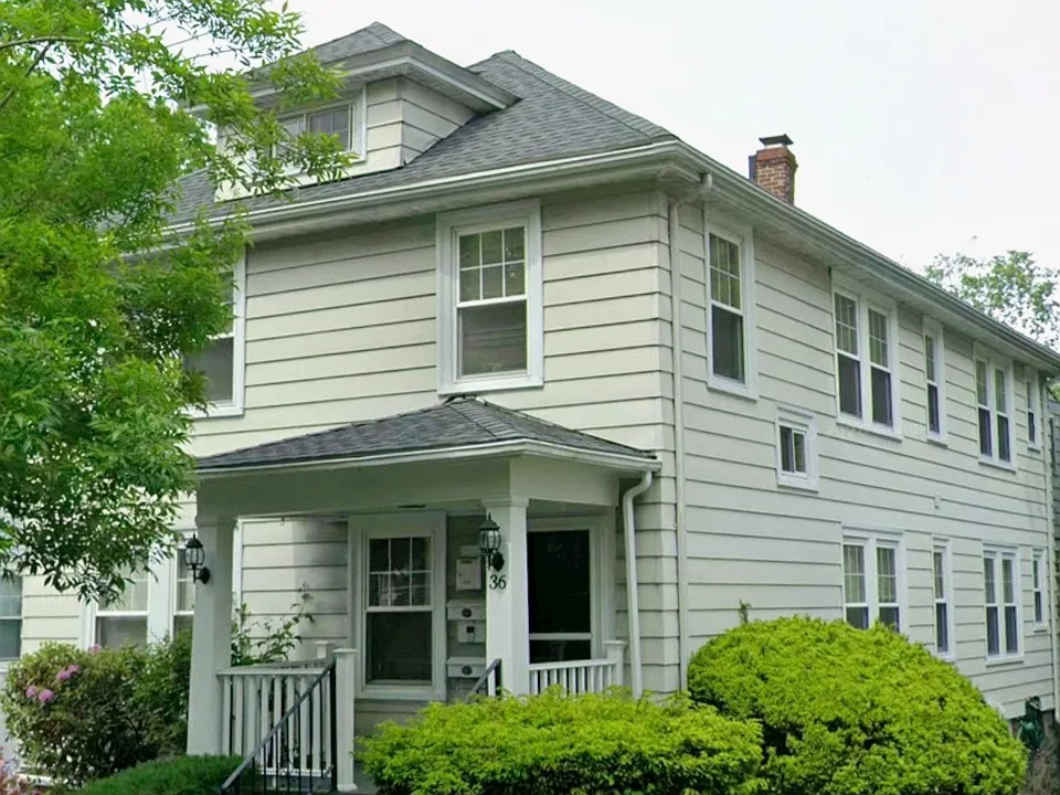 36 Concord Ave #2