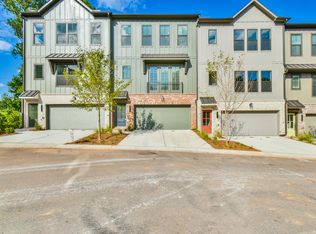 215 Firefly Cir, Alpharetta, GA
