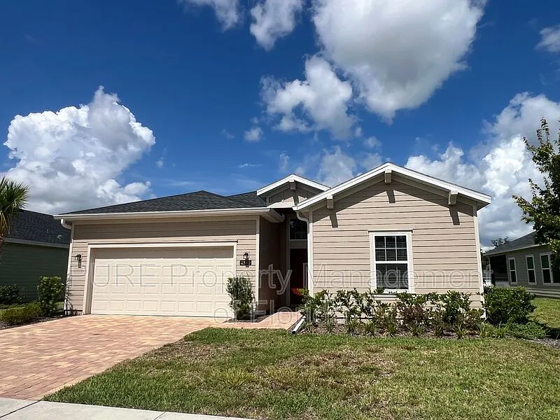 4 bed, 3.0 bath, 2039 sqft, $2,095 — Photo 4