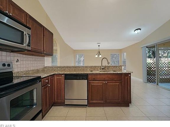 2nd image of 2975 26th Ave SE