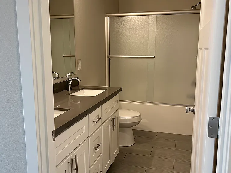 314 Stevens St NE — Photo 41