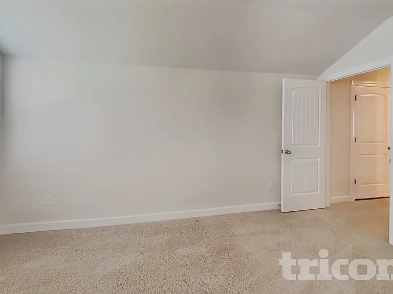 2402 Valverde Way — Photo 12