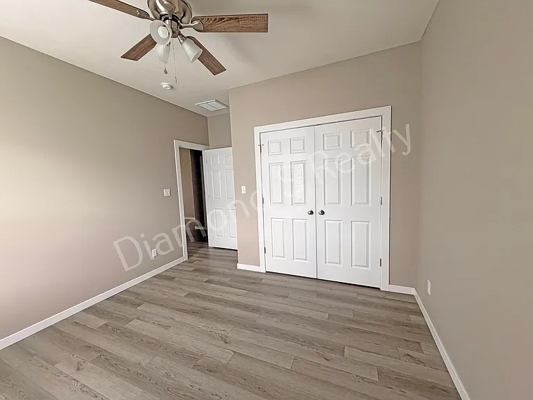 2124 N Bradbury Ln — Photo 16