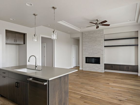 5th image of 2573 E Wickham Dr