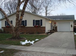 406 Newman St, Knoxville, IL 61448