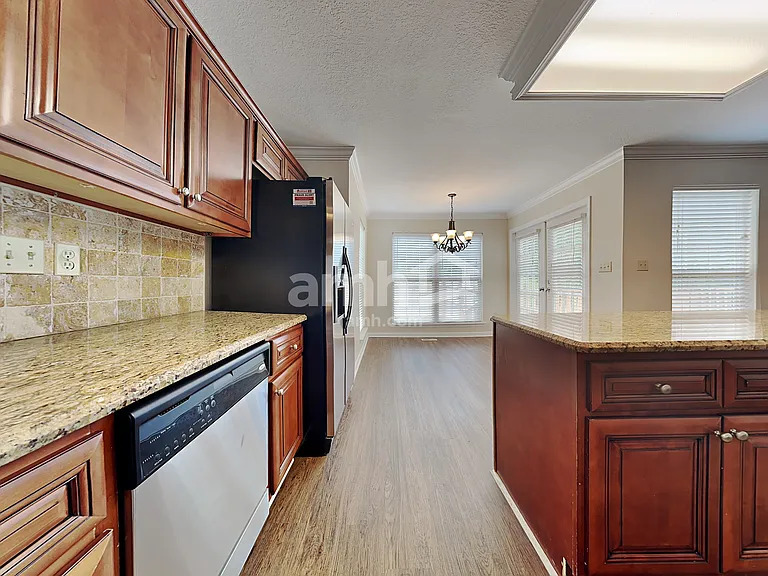 10305 Saint Regence Ln — Photo 4