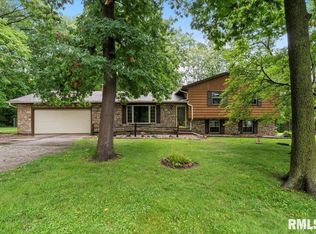 1401 265th St, Sherrard, IL 61281
