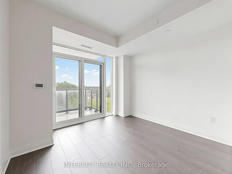 700 Sheppard Ave W #616 — Photo 4