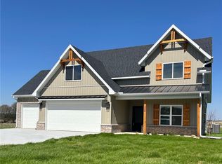 2008 Taylor Orchard Rd, Gentry, AR 72734