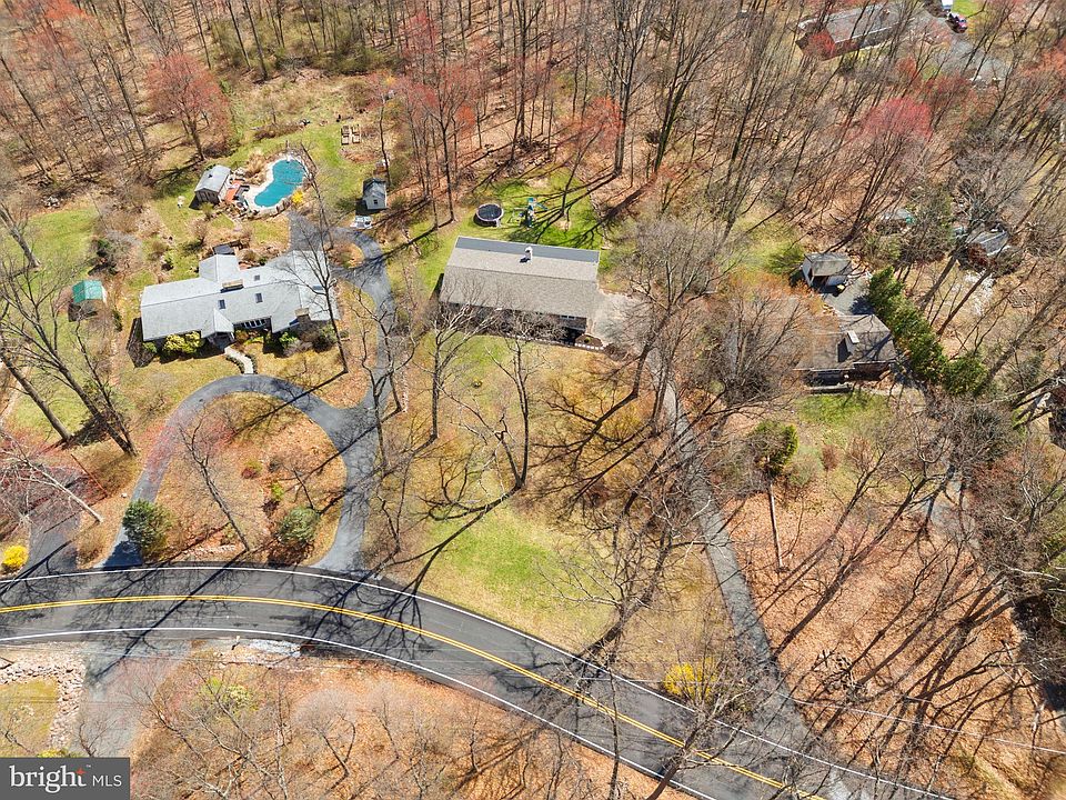 m*様 最終値下げ 新品 House on the hill parent pa 745 Apple Tree Ln, Mount Wolf, PA 17347 | Zillow