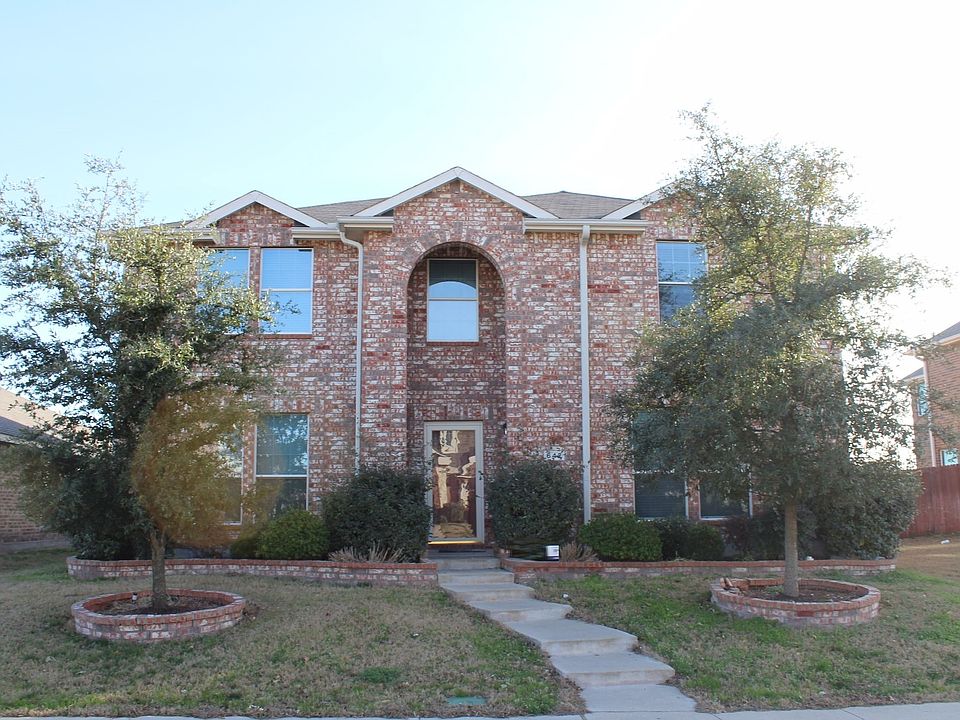 1st image of 642 Austin Ln