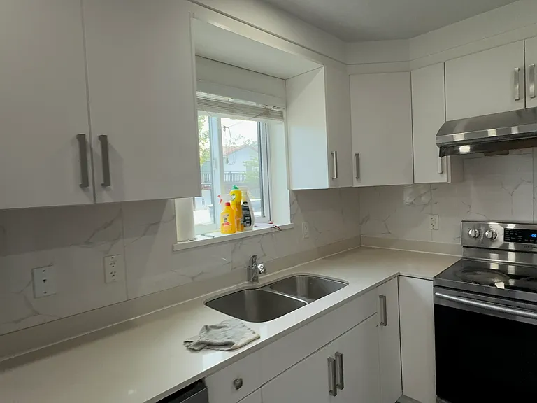 1777 Lillooet St #17 — Photo 8