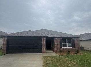 1620 Rambling Brook Dr, Benton, AR 72015