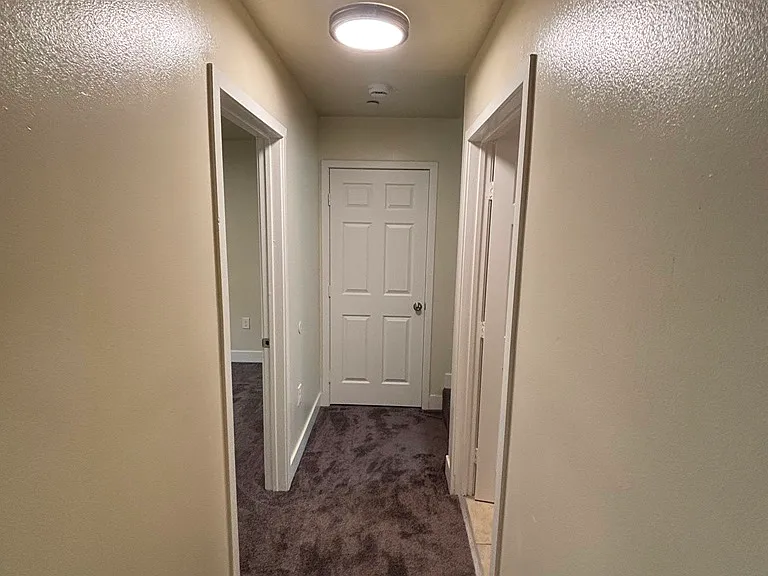 5913 Denver Ave — Photo 5