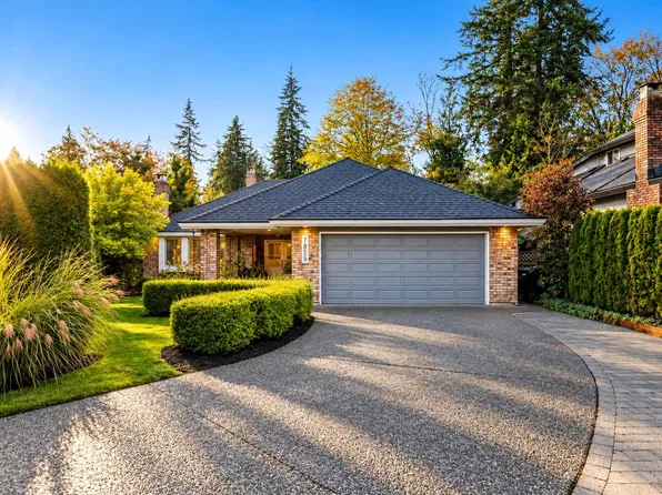 7859 162b St, Surrey, BC V4N 0M8