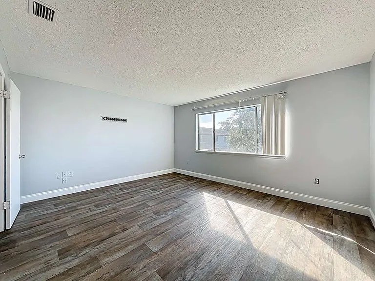 4117 S Semoran Blvd #14 — Photo 22
