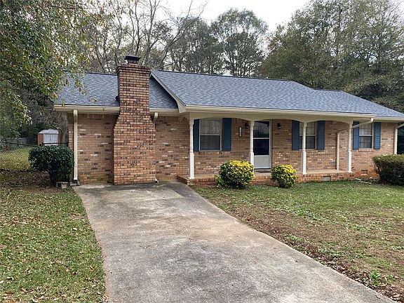 2nd image of 1392 Peggy Ln NW