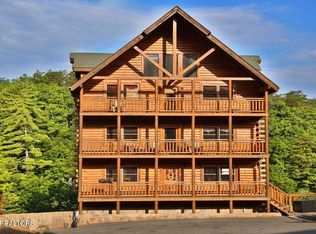 1106 Black Bear Cub Way, Sevierville, TN 37862