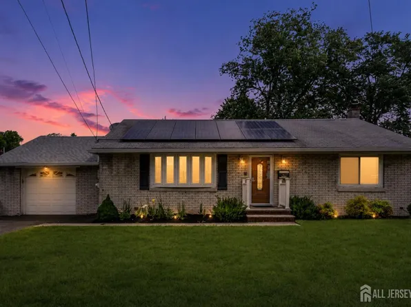 421 Rock Ave, Piscataway, NJ 08854