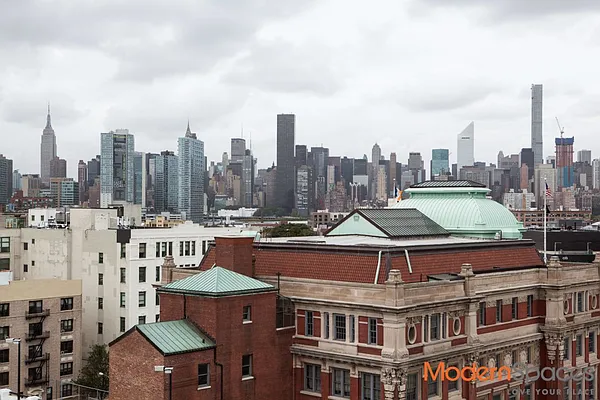 Sold by Modern Spaces | media 5