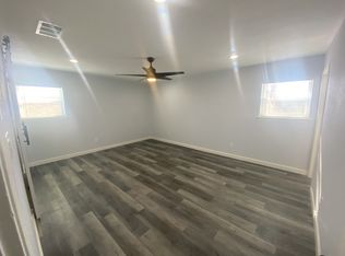 700 Spring Garden Dr, Bedford, TX 76021